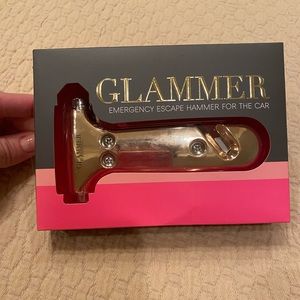 Emergency escape hammer for the car